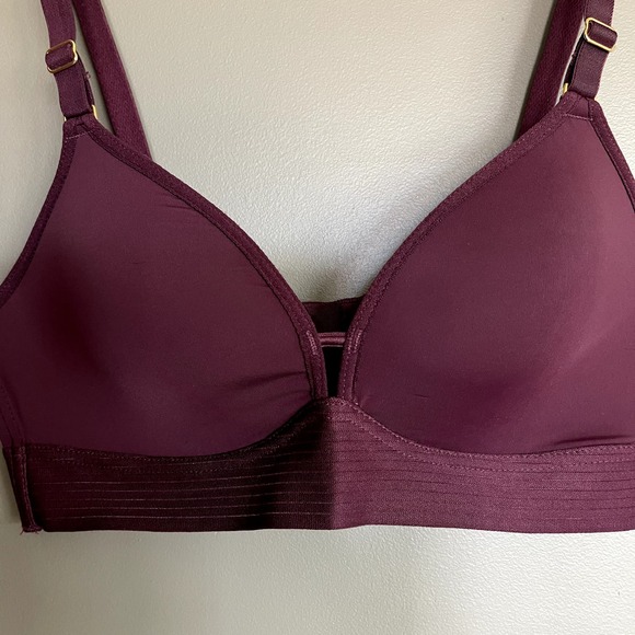 NWOT Lively The Spacer T-Shirt Bra Burgundy Red Size 34A Wireless Lightly Padded - Picture 7 of 16
